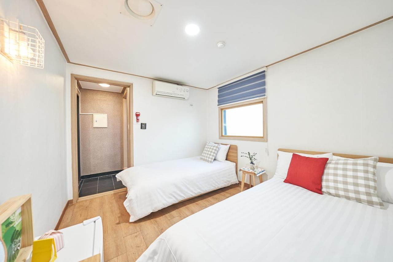 K'Stay Sinchon Seoel Buitenkant foto