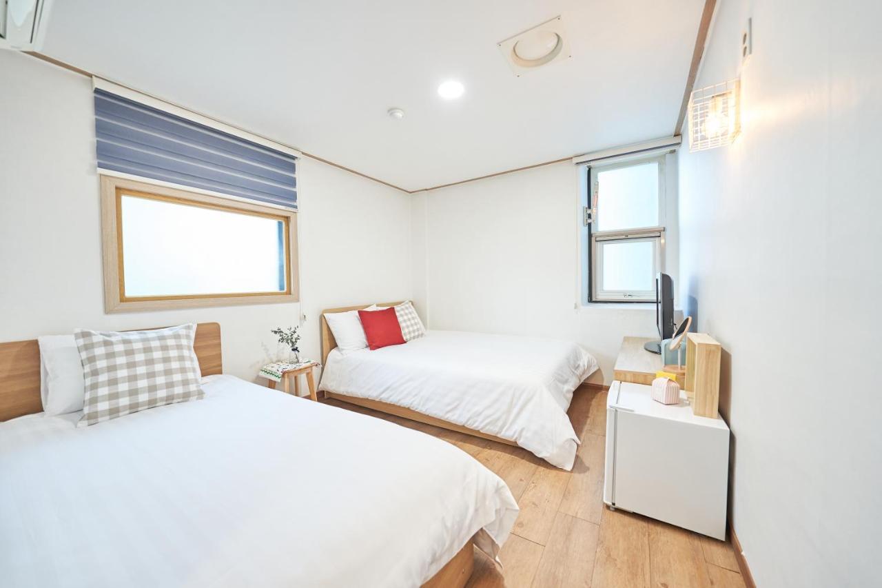 K'Stay Sinchon Seoel Buitenkant foto